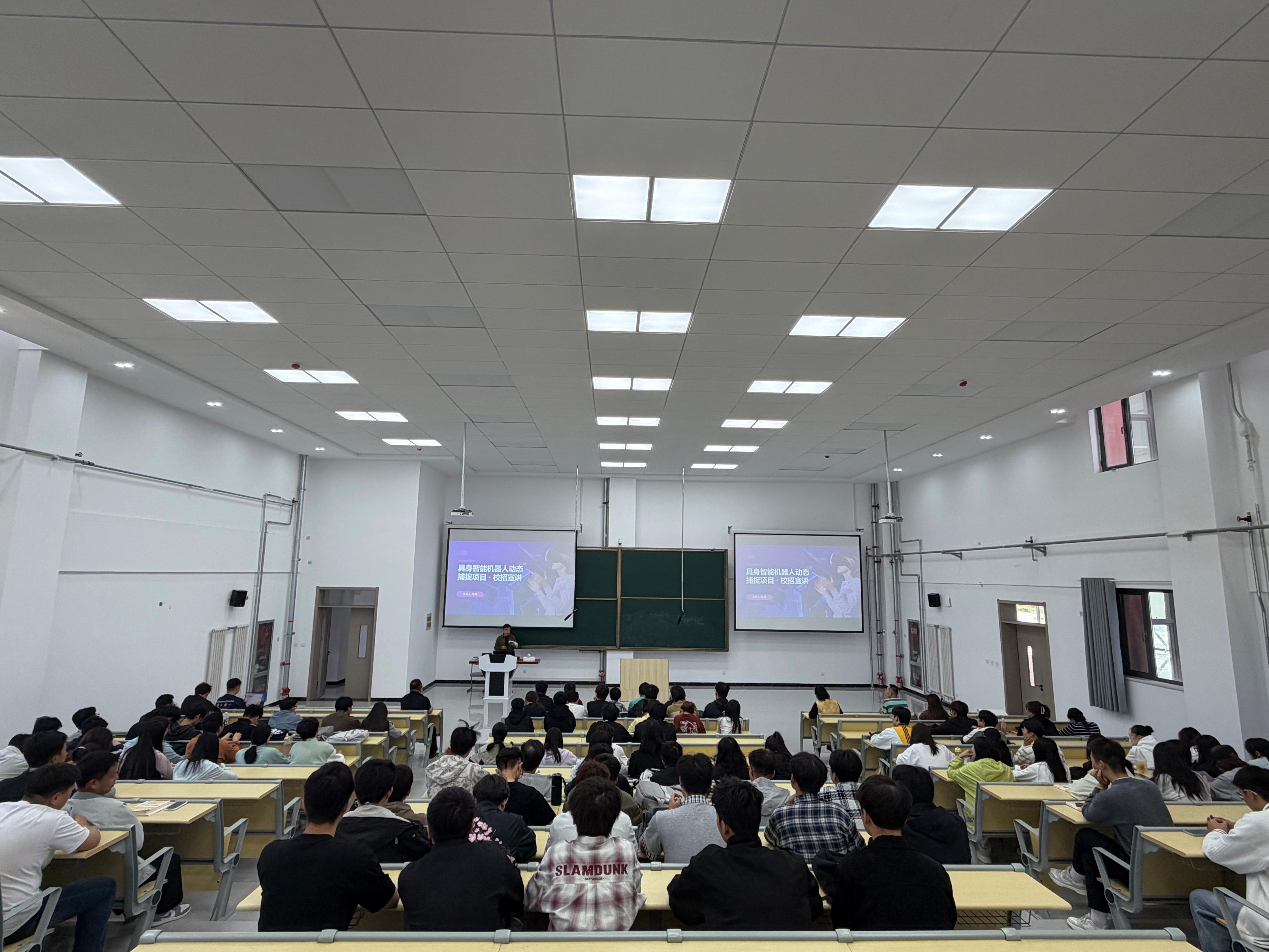 计算机与人工智能学院举办兰州新区科创公司宣讲会暨专场招聘会
